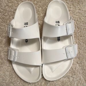 BIRKENSTOCK SANDALS